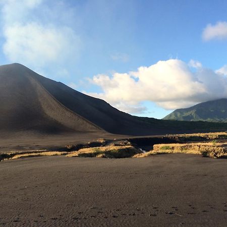 Tanna Lava View Bungalows Isaka Exterior photo